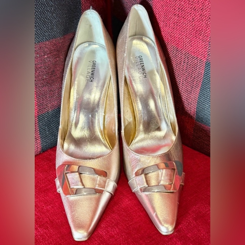 Greenwich Village metallic white gold pumps with buckle